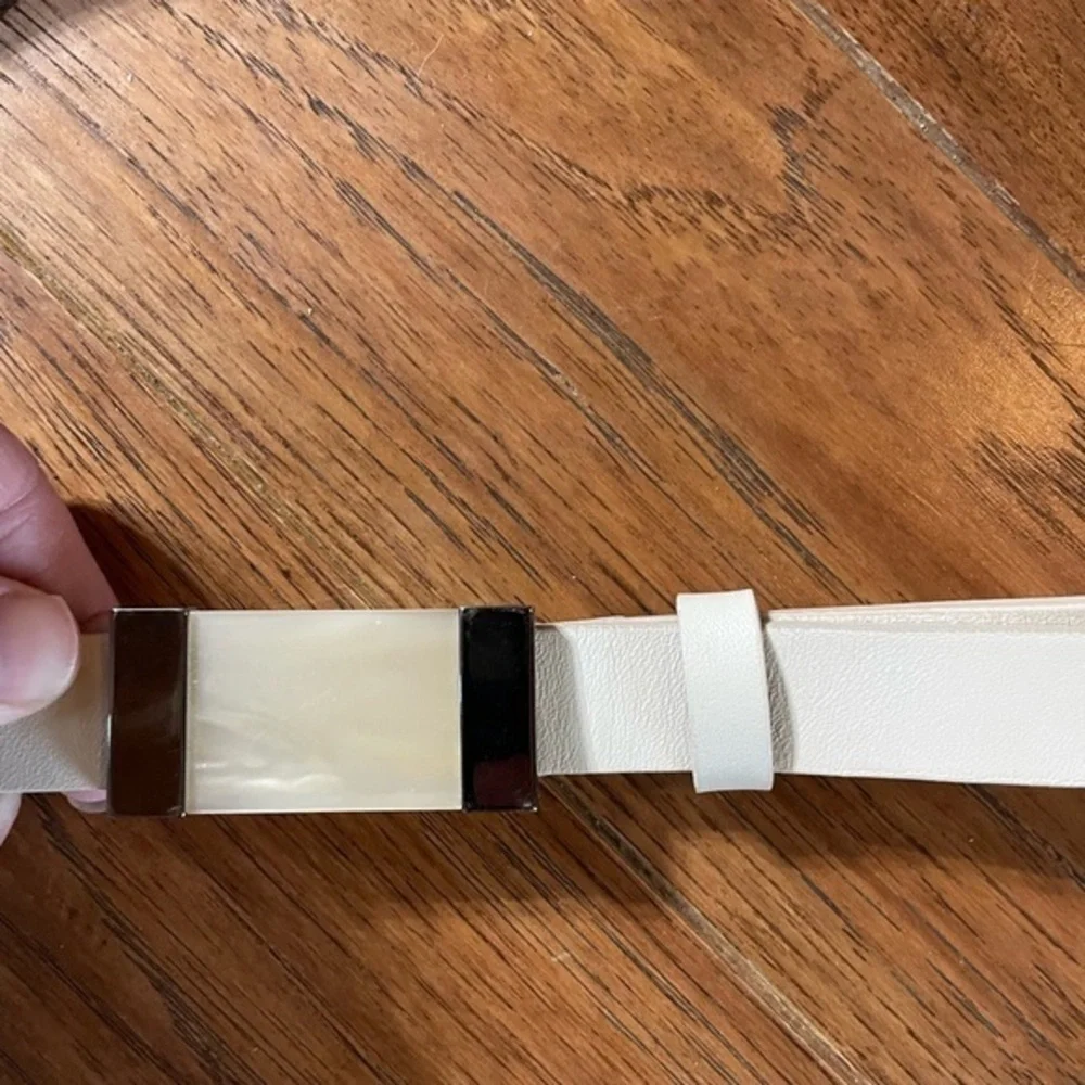 Tanner slim leather belt